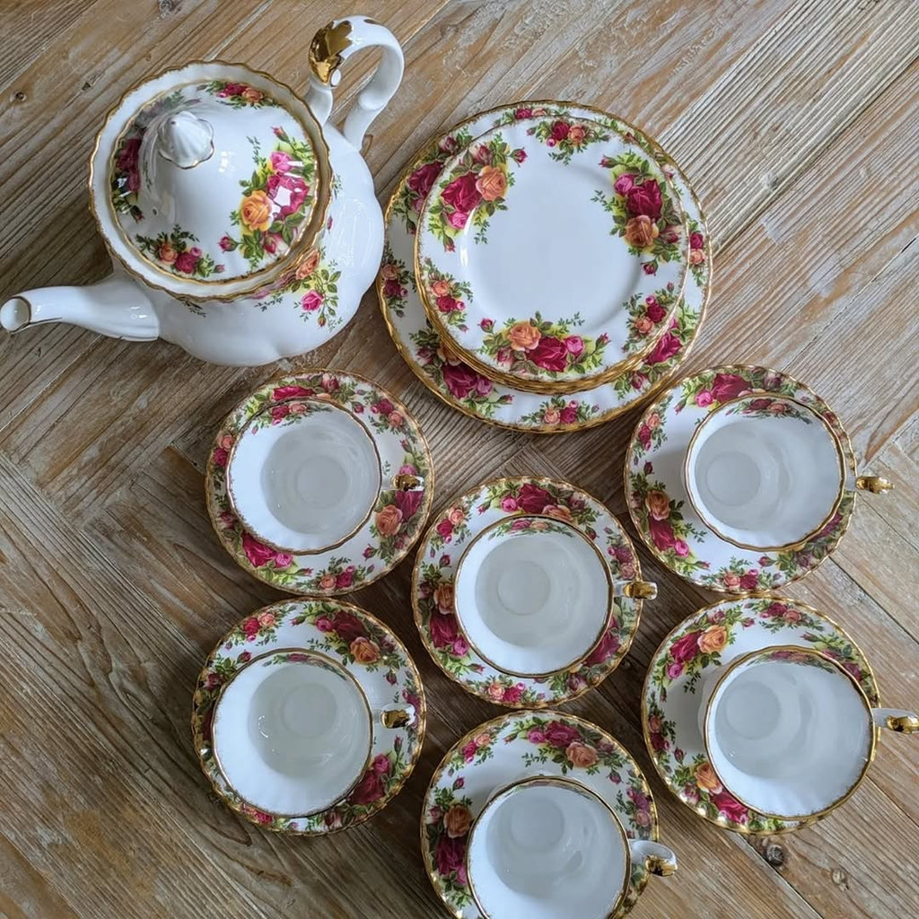Royal Albert tea set for 6 person