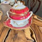 Spode Lancaster crimson 22k gold 12 serving dinnerware set. LANCASTER CRIMSON, R8952 c1899 and R8952 Spode has a rich history, oyalty in the U.K. and other countries. William Copeland also partnered with Spode II in 1797.
